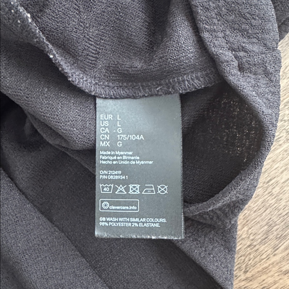 H&M blouse - Picture 6 of 8
